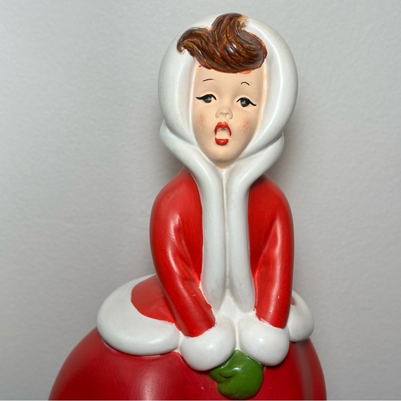 Vintage Hand Painted Atlantic Mold Ceramic Victorian Christmas Caroler Woman 8” - Picture 3 of 15